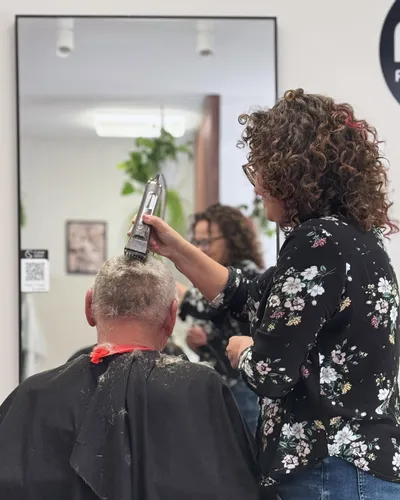 Strzyżenie męskie w Saloniku u Agi we Wrocławiu